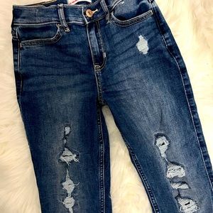 Abercrombie and Fitch high rise ankle straight 11/12